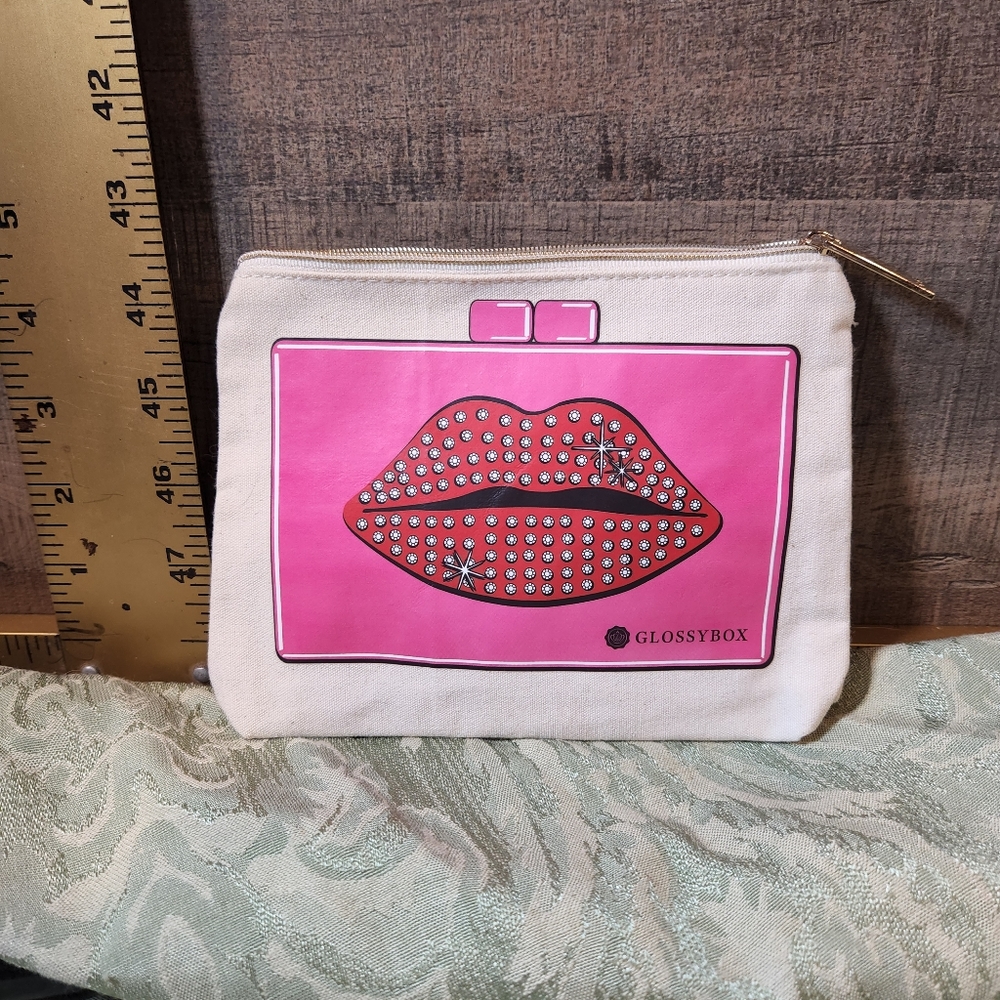 Make-up bag - Picture 2 of 3